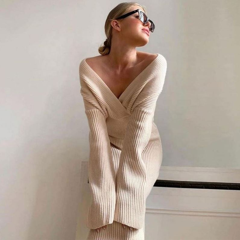 2-piece knitted dress