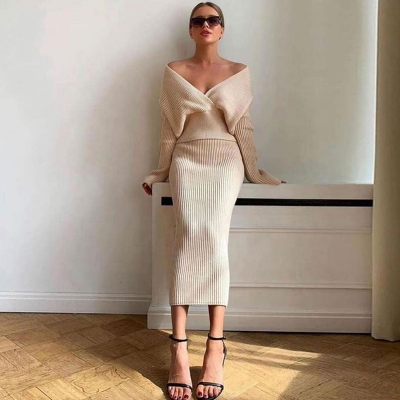 2-piece knitted dress